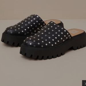 Black Studded Platform ClogsDV By Dolce Vita New Without The Box